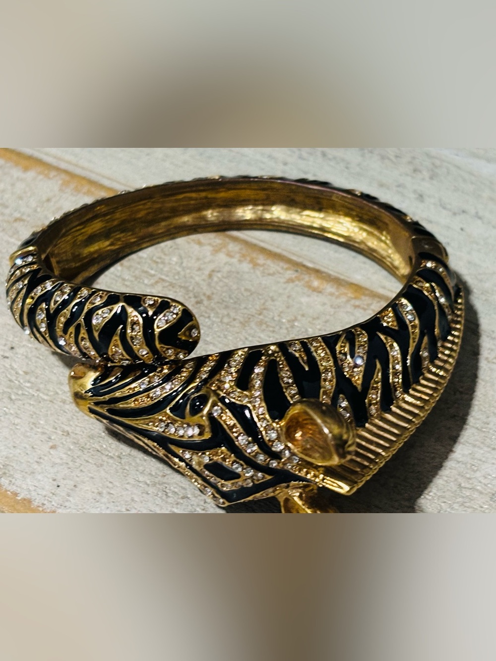 Vintage❤️J. Crew Zebra Gold Rhinestone Bracelet - Picture 6 of 8